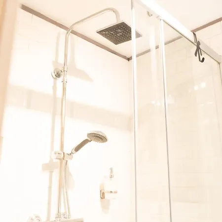 La Cornice - Nel Cuore Di Апартаменты Неаполь