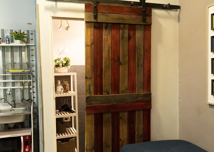 La Cornice - Nel Cuore Di * Napoli